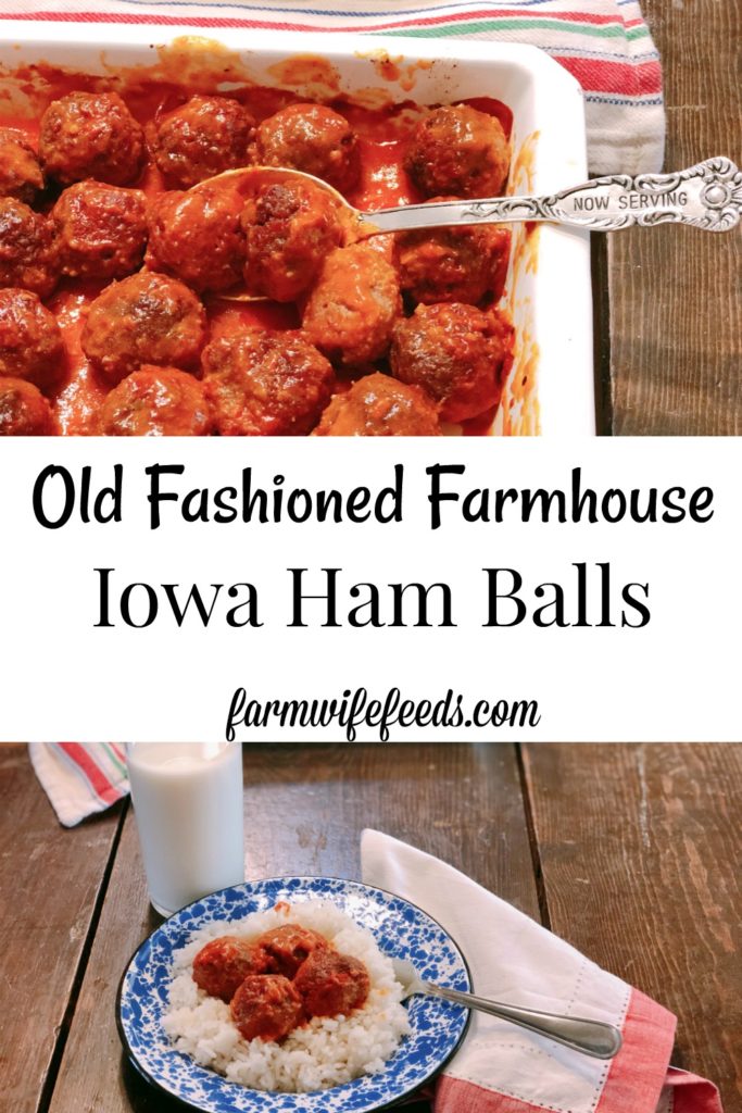 Old Fashioned Farmhouse Iowa Ham Balls fra Farmwife Feeds er en klassisk kødbolle-agtig ret lavet med hamburger og hakket skinke i en tomatbaseret sauce. #hamballs #meatballs #meatballs #pork #beef #recipe